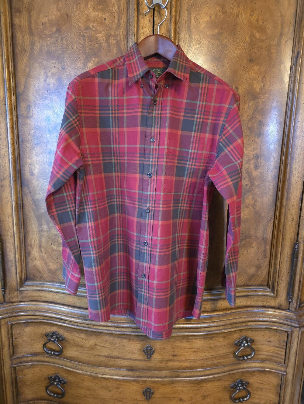 Orvis (M) RED Multi-colored shirt